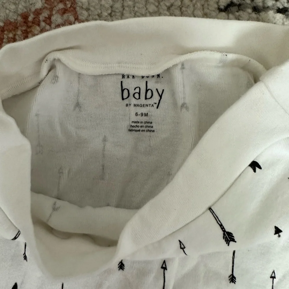 Rae Dunn 6-9m Baby Boy Arrows Joggers Pants EUC